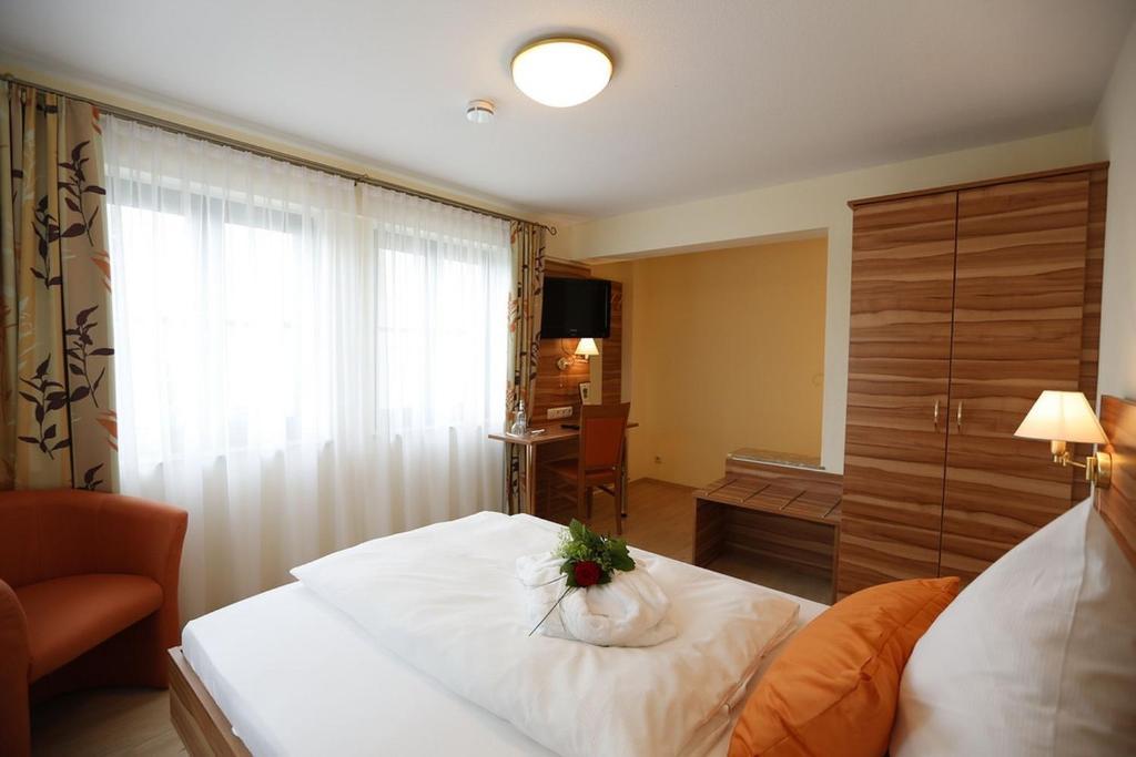 Landhotel Villa Moritz Garni Oberahr Pokoj fotografie