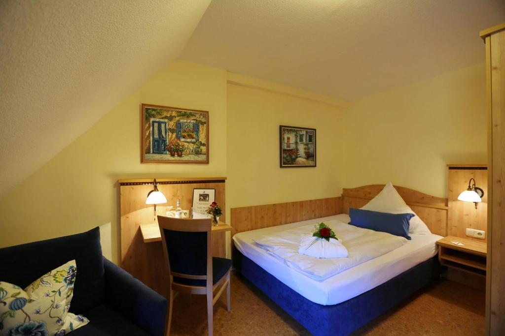 Landhotel Villa Moritz Garni Oberahr Pokoj fotografie