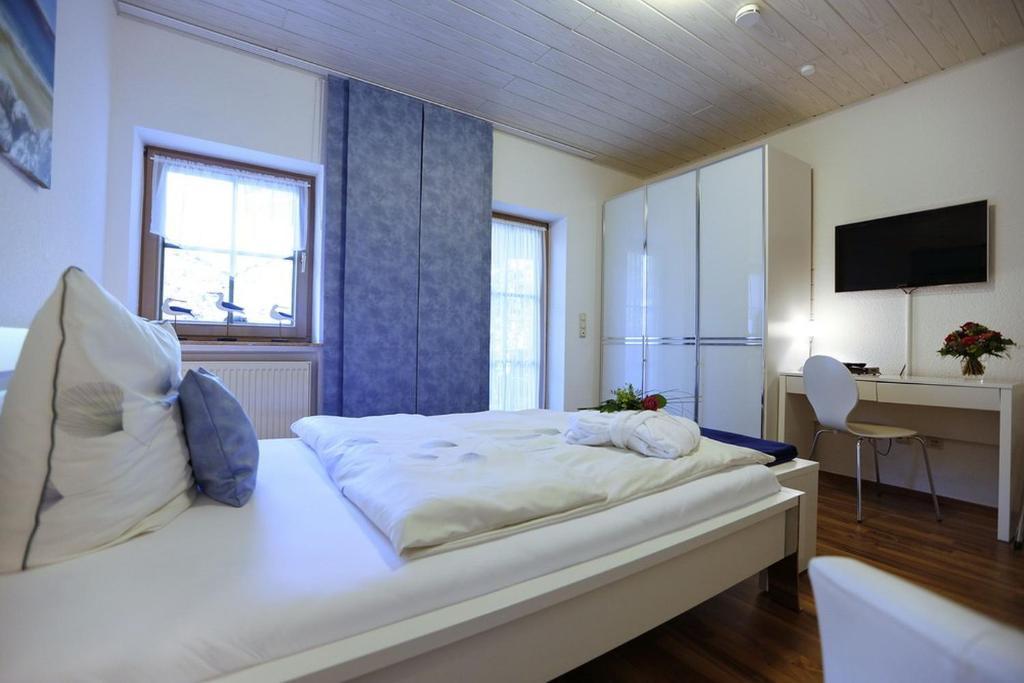 Landhotel Villa Moritz Garni Oberahr Pokoj fotografie